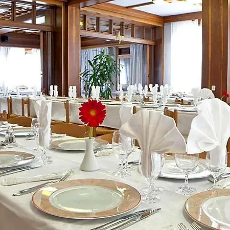Dante Hotel