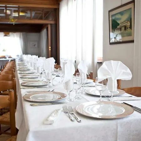 Otel Dante 3*